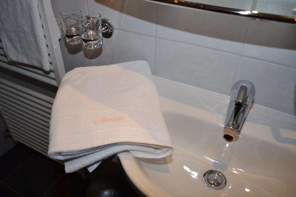 Arnica Hotel Todtnauberg Szoba fotó